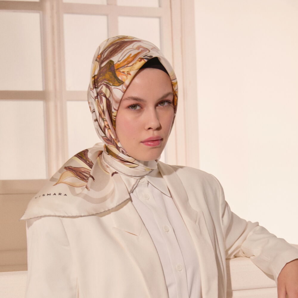 Beyaz Vismara Monogram Lilyum Çiçek Desenli Twill İpek Eşarp - Vismara