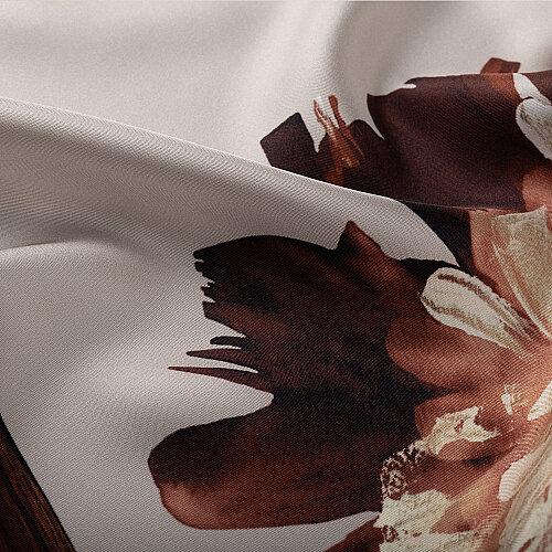 Mink Chrysanthemum Breeze Patterned Silk Scarf - Vismara