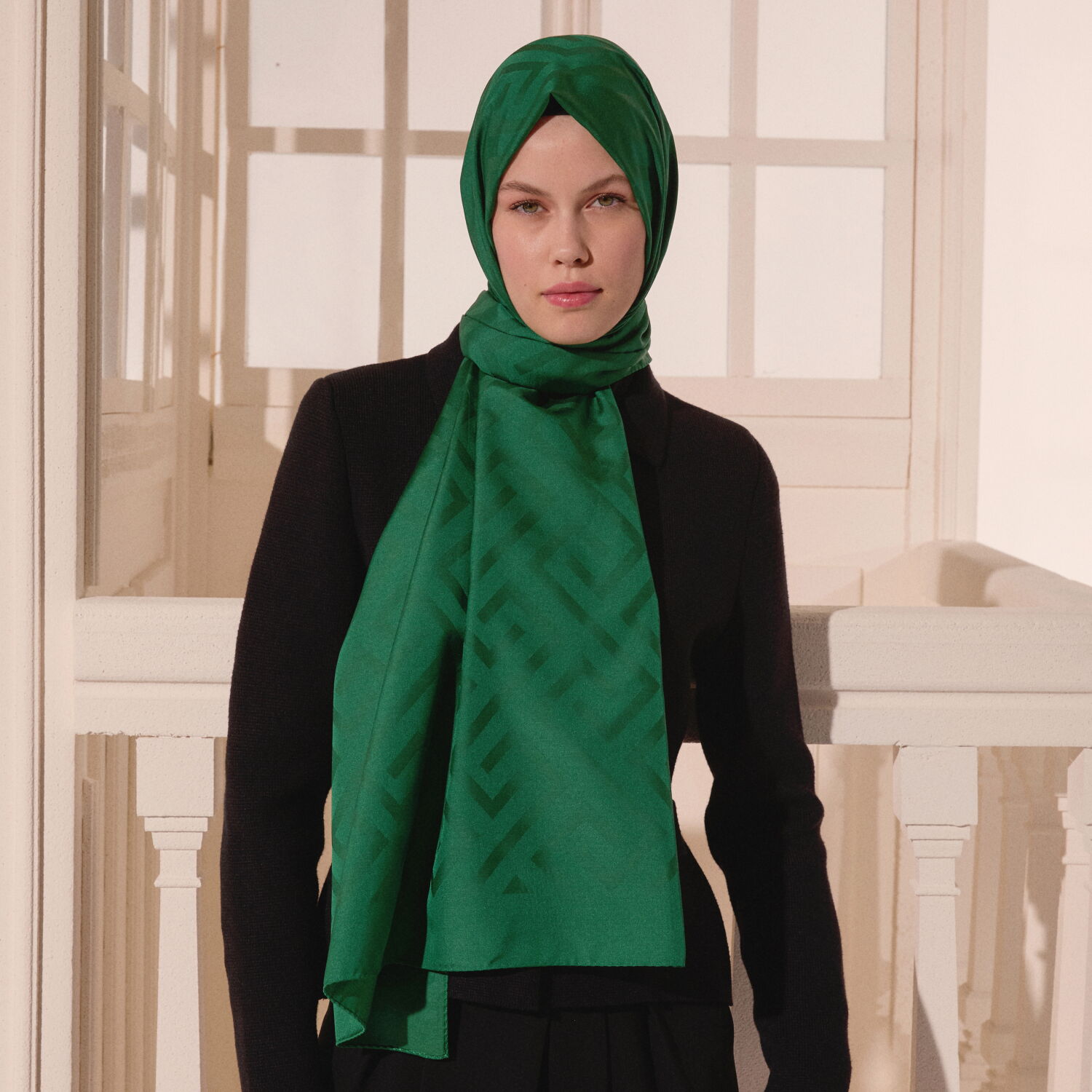 Sciarpa in lana e seta jacquard con motivo G verde smeraldo - 1