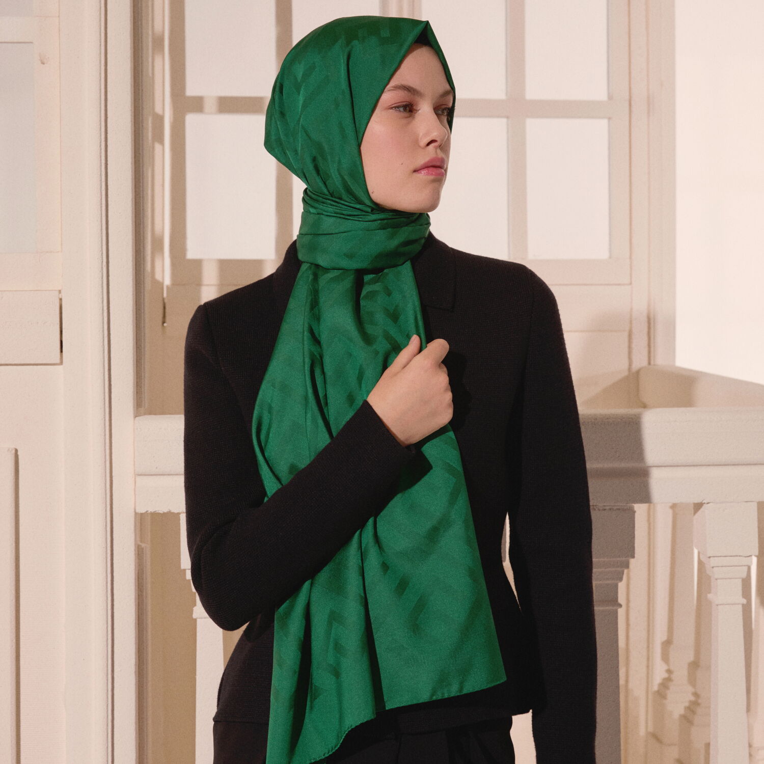 Sciarpa in lana e seta jacquard con motivo G verde smeraldo - 5