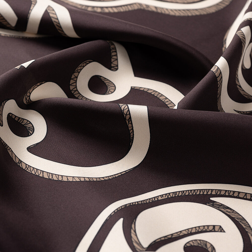 Sciarpa quadrata in twill di seta con monogramma Vismara color caffè - 2