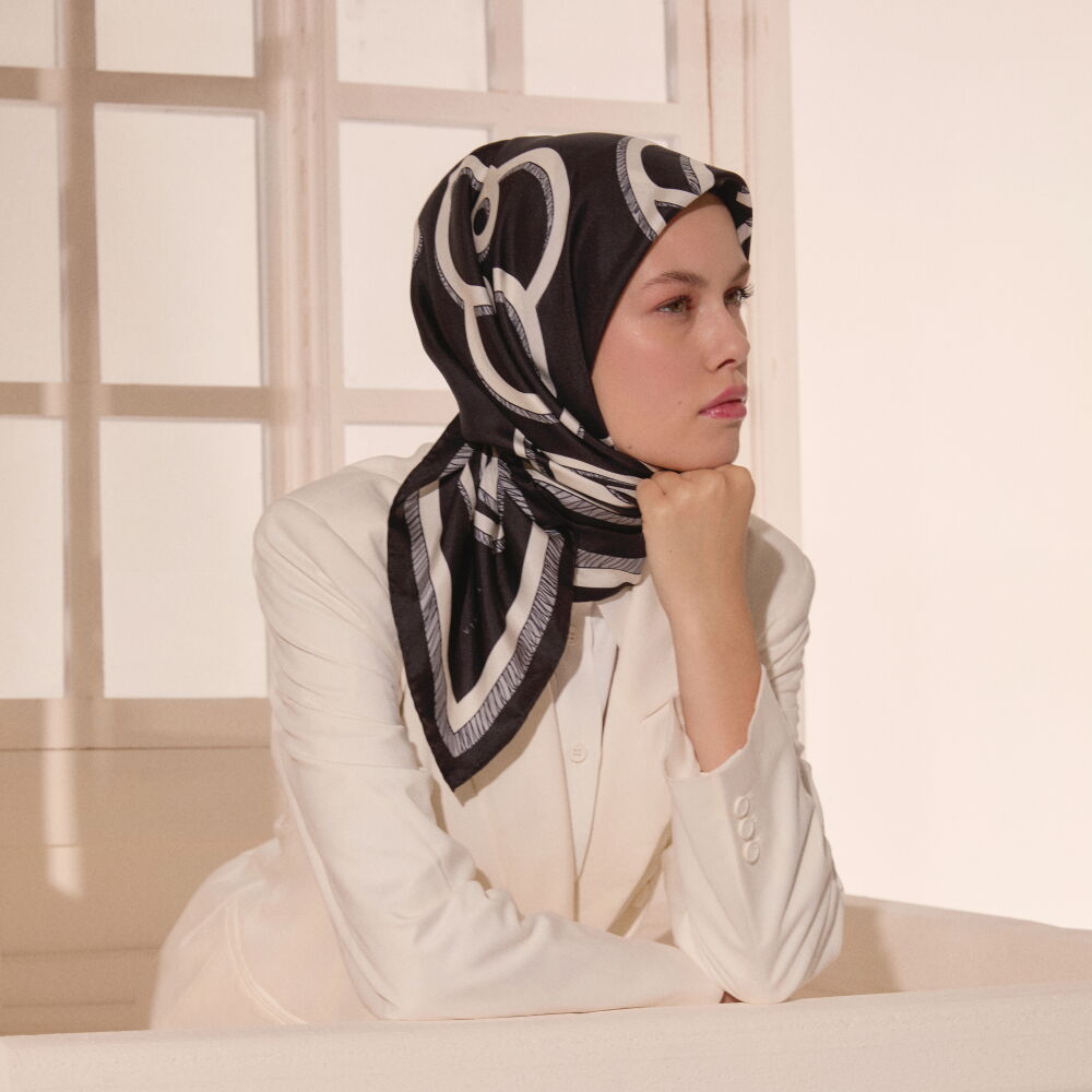Siyah Vismara Monogram Desenli Twill İpek Eşarp - Vismara