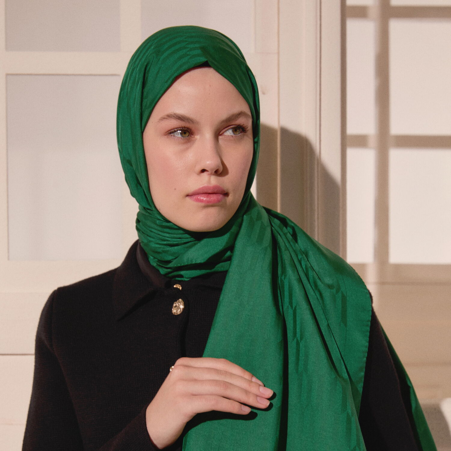 Yeşil Damla Desen Jakarlı Yün İpek Şal - 5