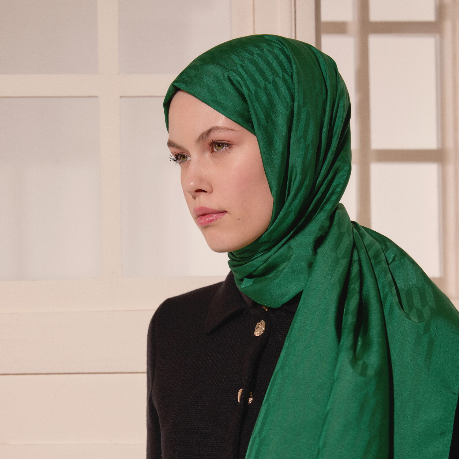 Yeşil Damla Desen Jakarlı Yün İpek Şal - 1