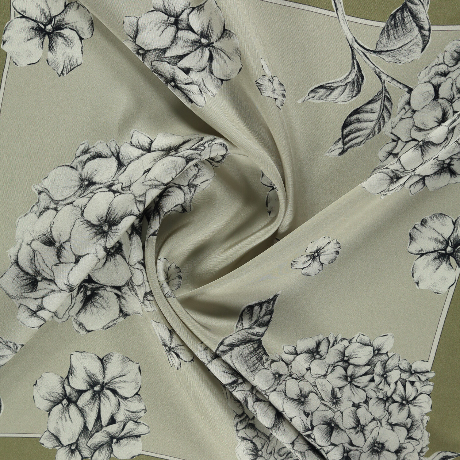 Yeşil Ortanca Çiçeği Desenli Twill İpek Eşarp - 2